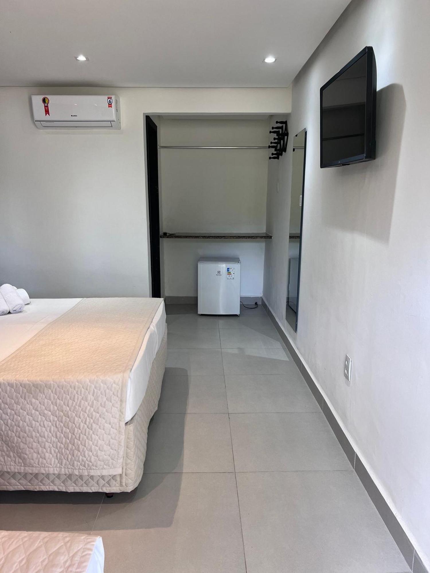 O Beira Mar Praia Hotel Esta Localizado Na Orla, Na Praia De Taperapuan, Cafe Incluso, Wi-Fi 500Mb, Piscinas, Estacionamento Privativo, Ar Condicionado Split, Smart Tv, Frigobar, Porto Seguro Eksteriør billede