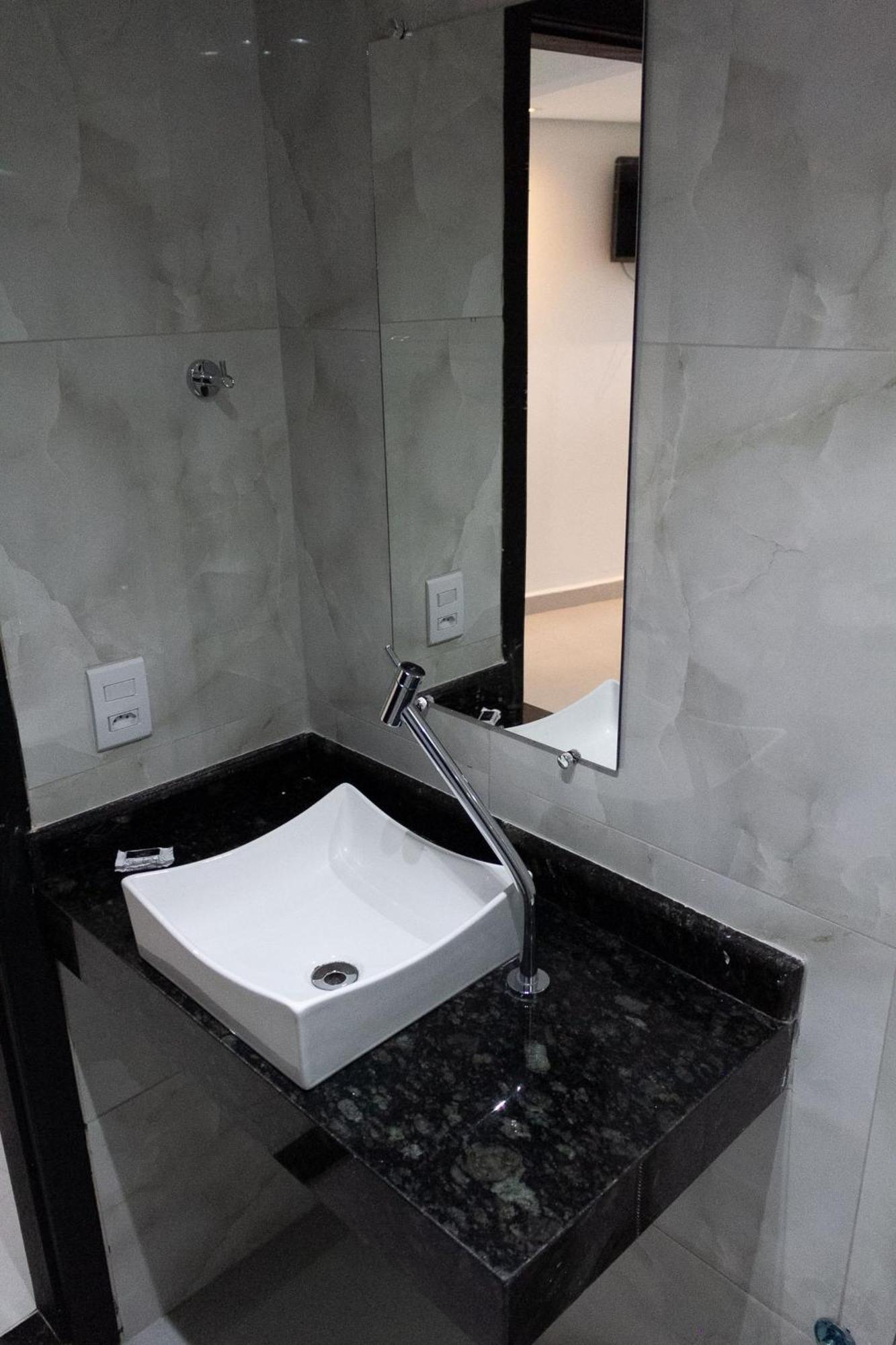 O Beira Mar Praia Hotel Esta Localizado Na Orla, Na Praia De Taperapuan, Cafe Incluso, Wi-Fi 500Mb, Piscinas, Estacionamento Privativo, Ar Condicionado Split, Smart Tv, Frigobar, Porto Seguro Eksteriør billede