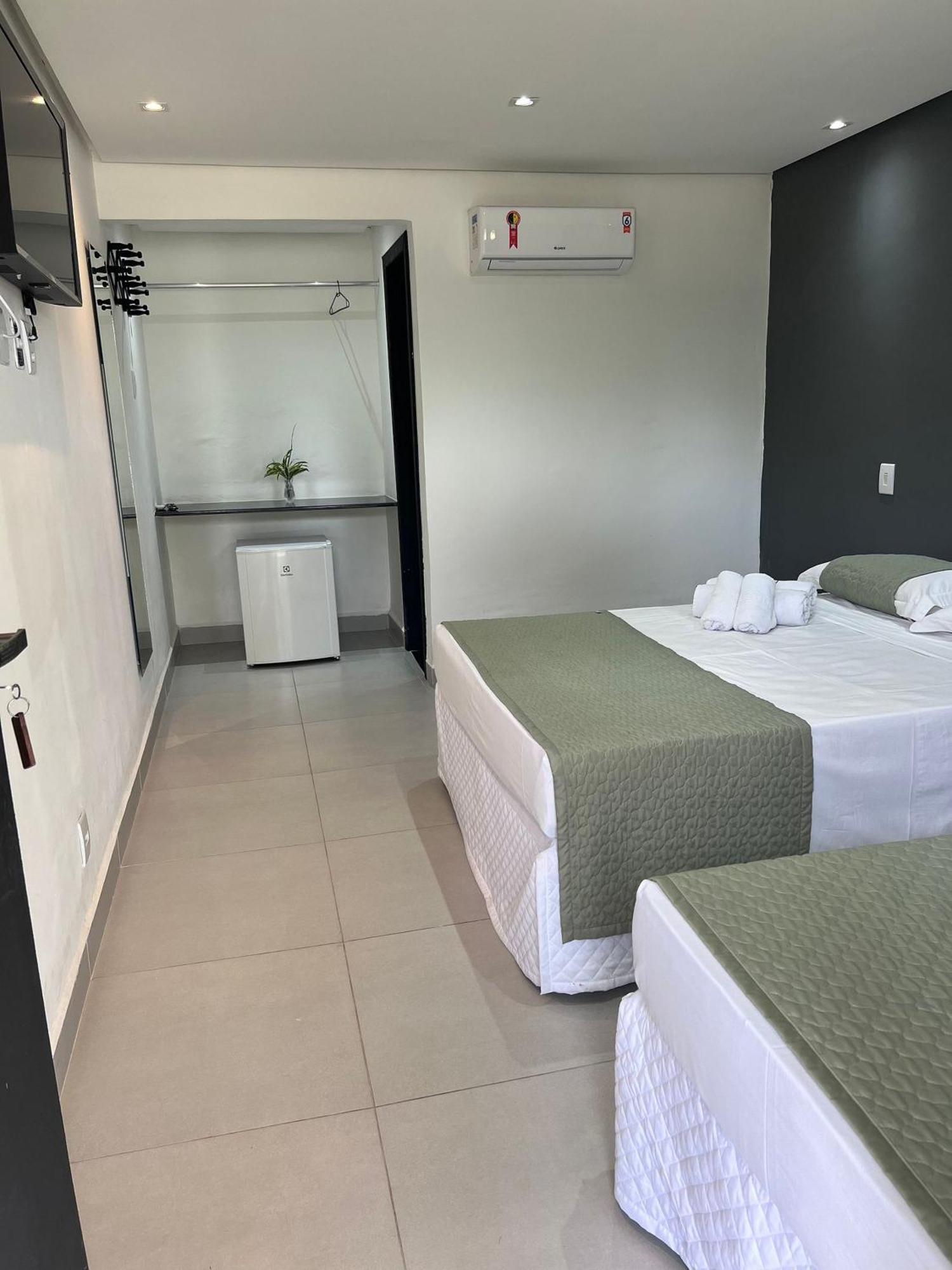 O Beira Mar Praia Hotel Esta Localizado Na Orla, Na Praia De Taperapuan, Cafe Incluso, Wi-Fi 500Mb, Piscinas, Estacionamento Privativo, Ar Condicionado Split, Smart Tv, Frigobar, Porto Seguro Eksteriør billede