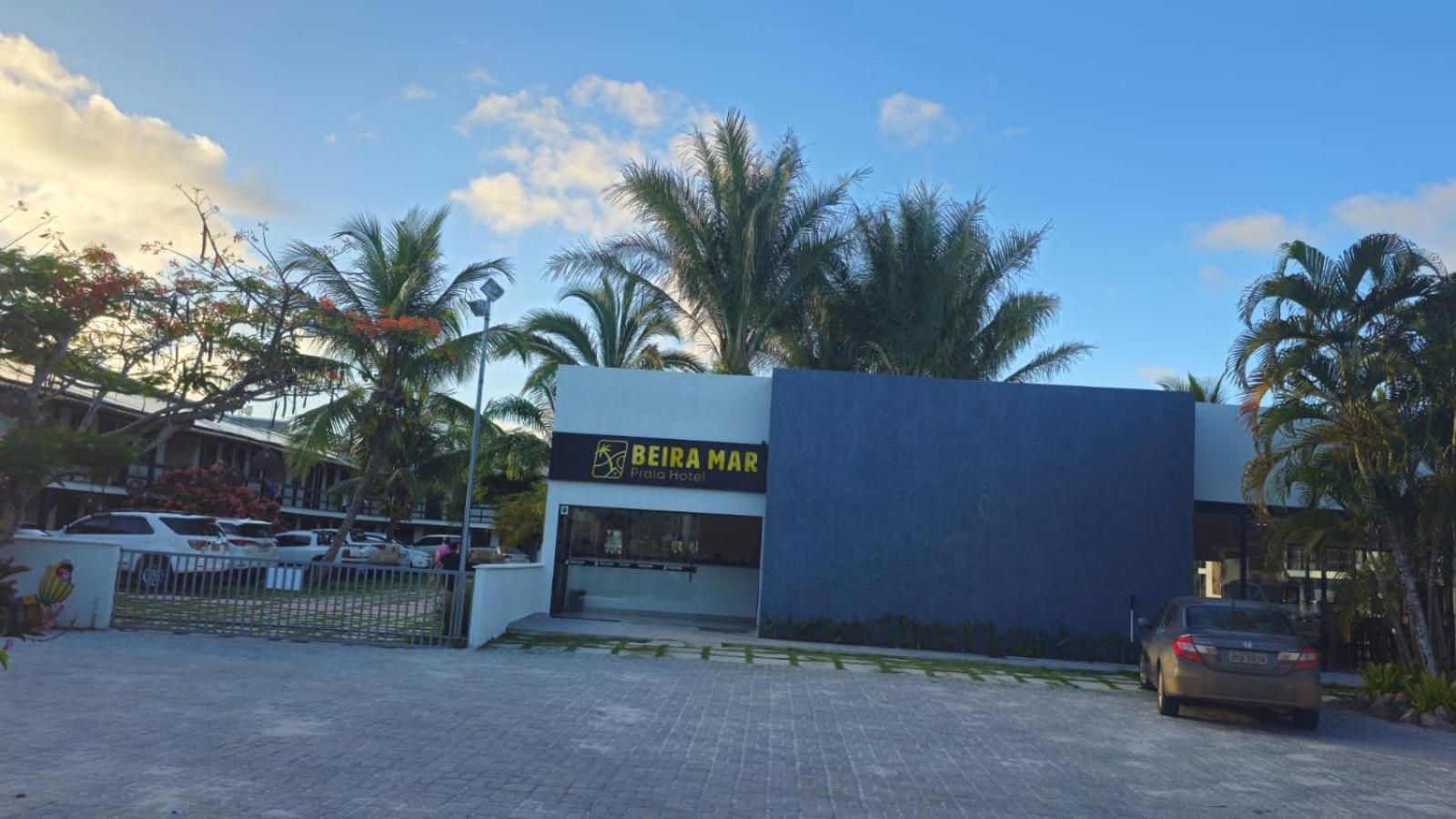 O Beira Mar Praia Hotel Esta Localizado Na Orla, Na Praia De Taperapuan, Cafe Incluso, Wi-Fi 500Mb, Piscinas, Estacionamento Privativo, Ar Condicionado Split, Smart Tv, Frigobar, Porto Seguro Eksteriør billede